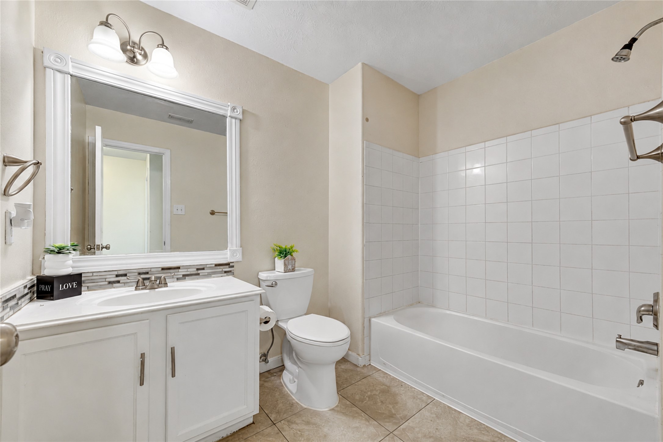 8645 Rinn Street Houston, TX 77078 - Photo 25 of 44 Gallery Image 25