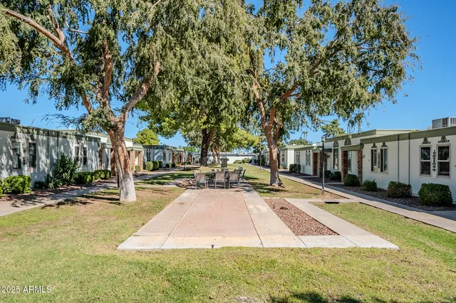 a view of a house with entertaining space