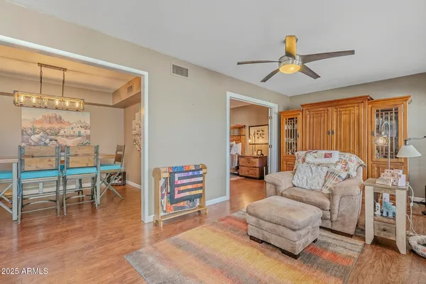 $200,000 | 10010 West Royal Oak Road, Unit R, Sun City, AZ 85351