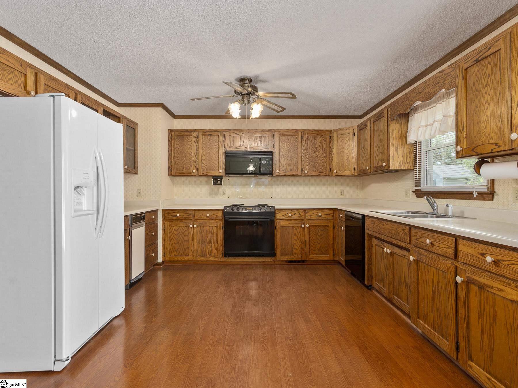 103 Dovefield Drive Inman, SC 29349 - Photo 13 of 32