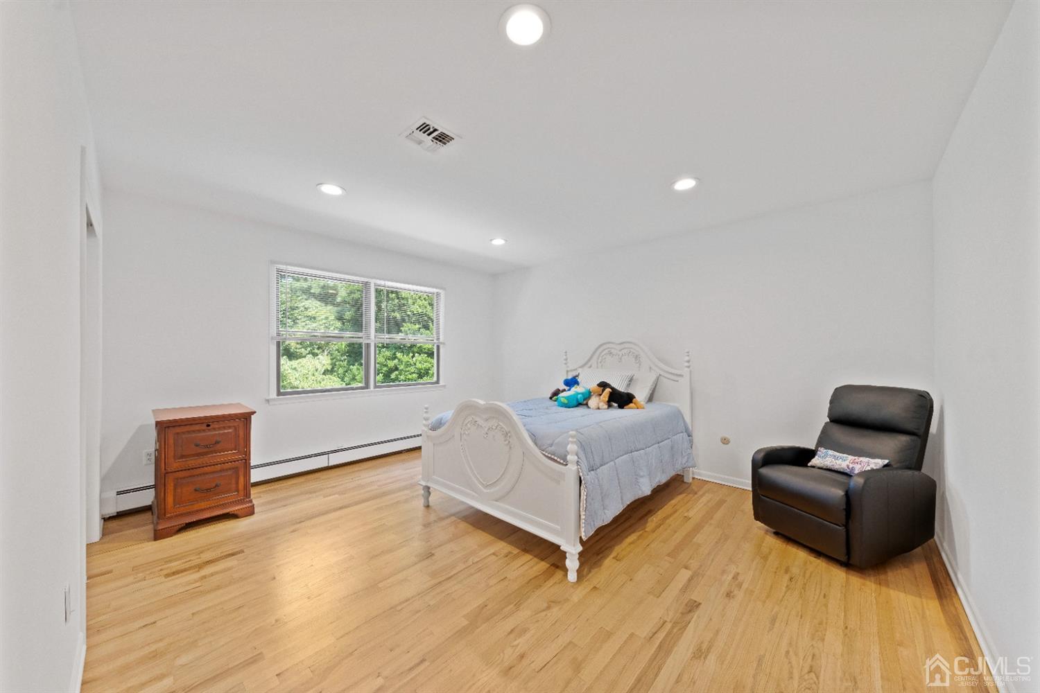335 Dunhams Corner Road East Brunswick, NJ 08816 - Photo 20 of 23 Gallery Image 20