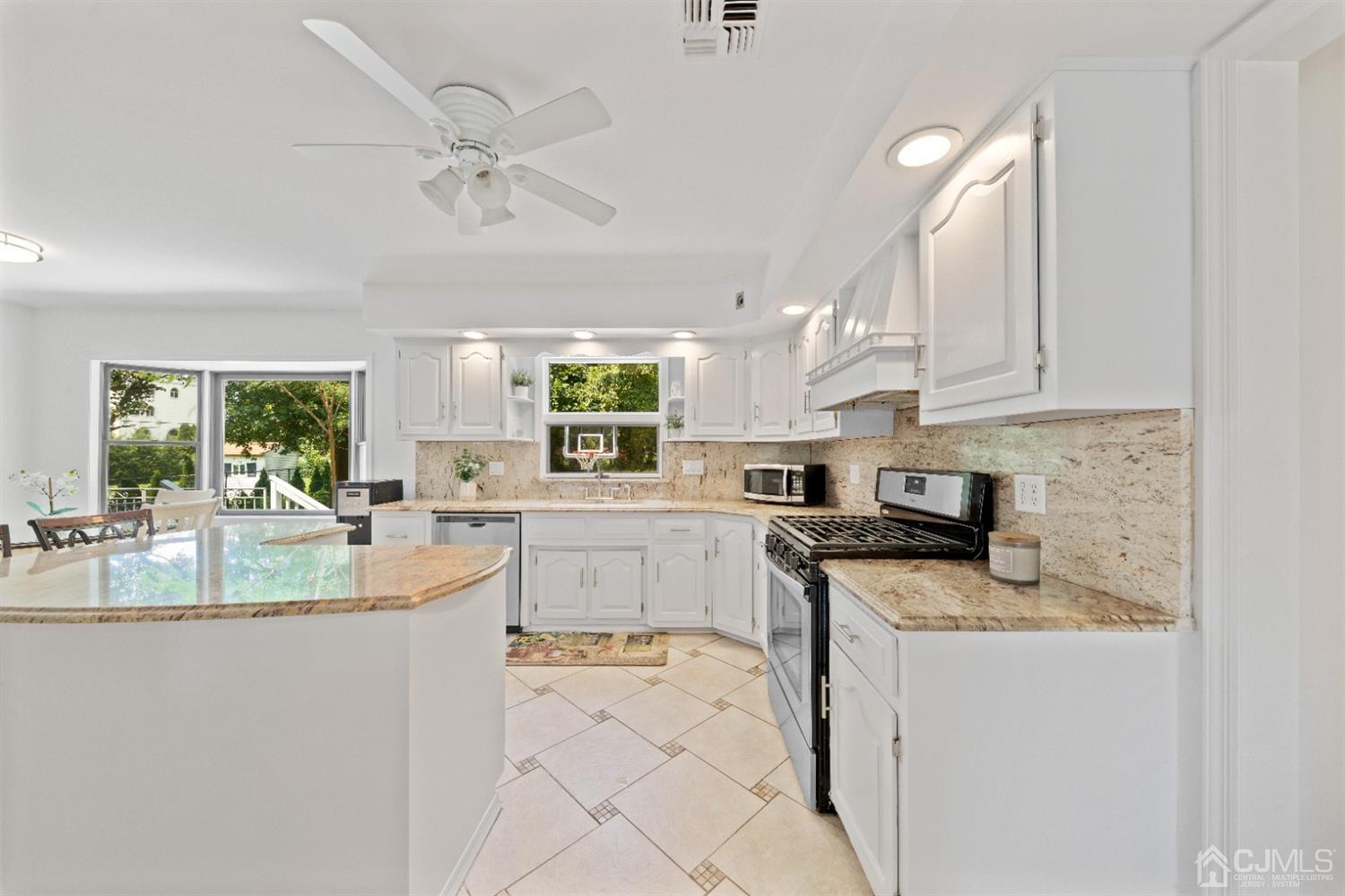 335 Dunhams Corner Road East Brunswick, NJ 08816 - Photo 8 of 23 Gallery Image 8