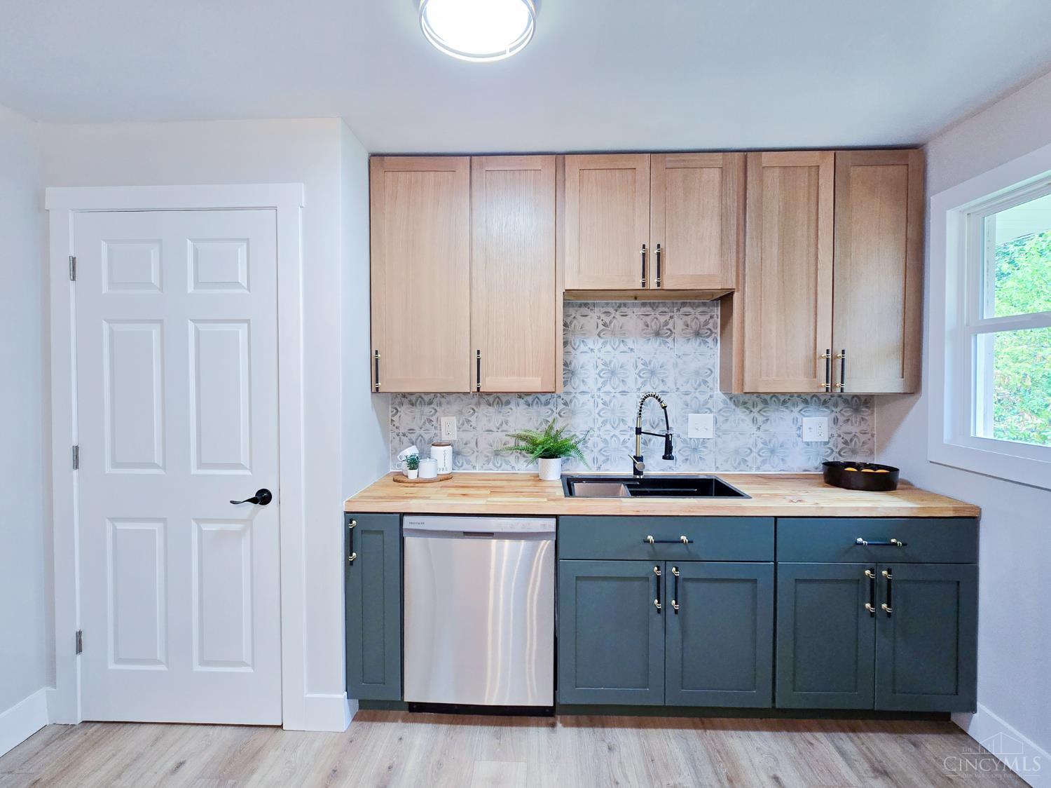 308 Sycamore Road Trenton, OH 45067 - Photo 3 of 16 Gallery Image 3