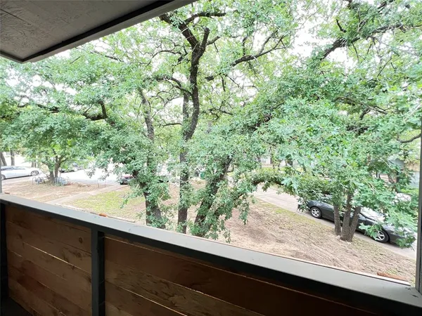 $1,650 | 1908 Camden Court, Unit 3, Denton, TX 76205