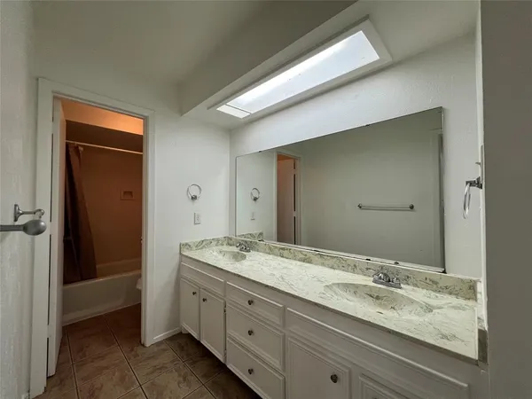 $1,650 | 1908 Camden Court, Unit 3, Denton, TX 76205