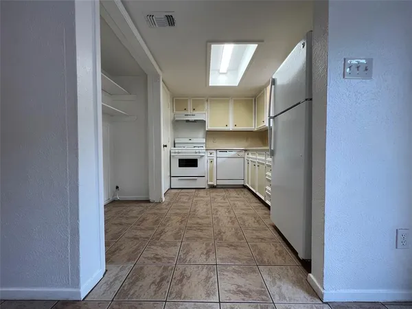 $1,650 | 1908 Camden Court, Unit 3, Denton, TX 76205