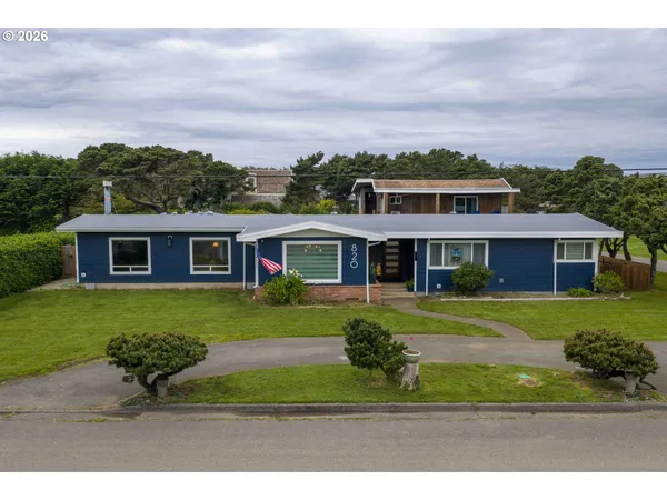 $949,000 | 820 Jackson Avenue Southwest, Bandon, OR 97411