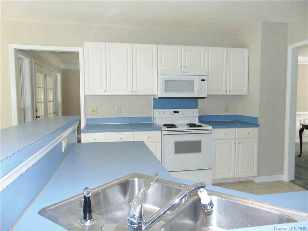 8016 Stevens Mill Road Matthews, NC 28104 - Photo 13 of 33