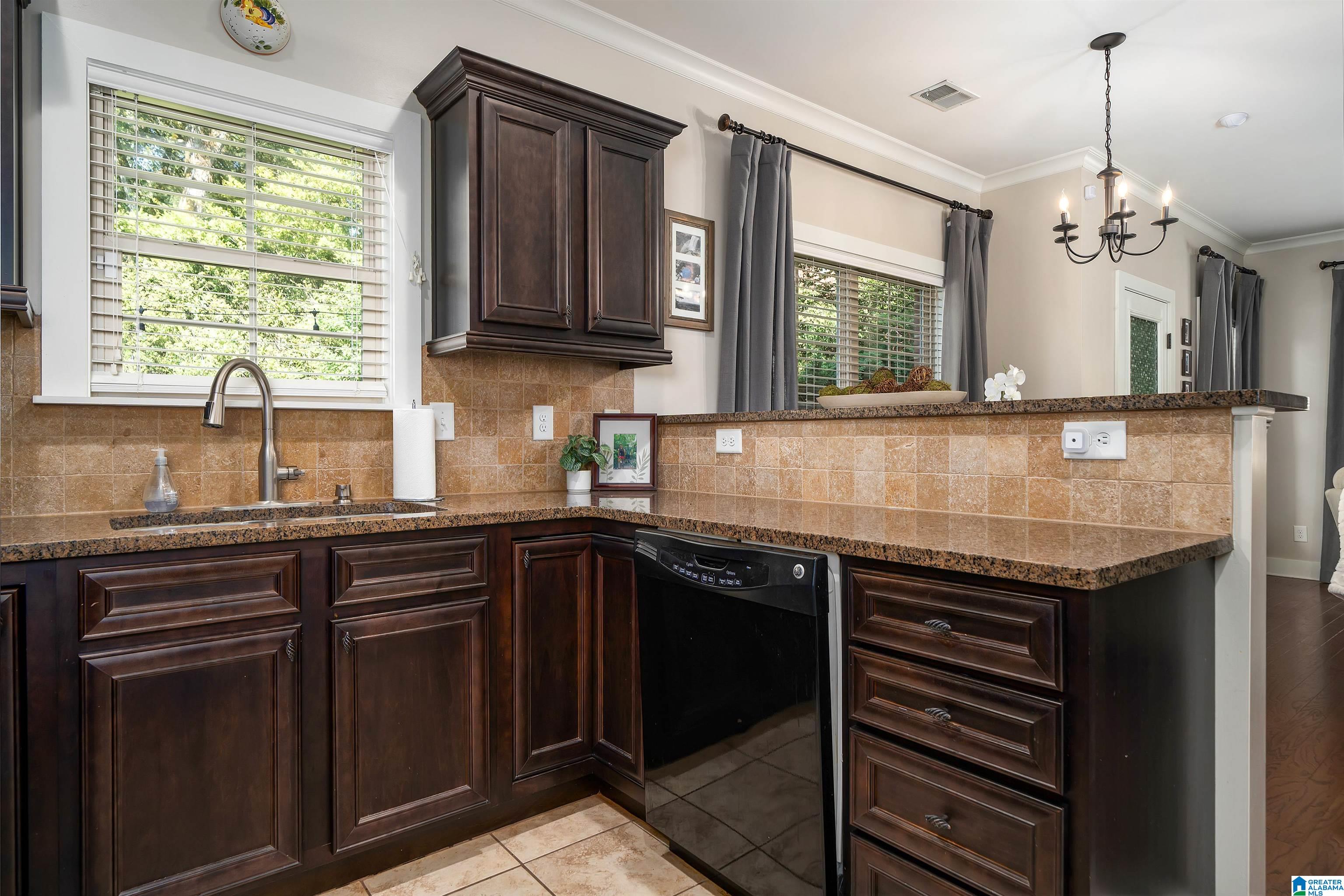 360 Barrington Court Birmingham, AL 35210 - Photo 8 of 23