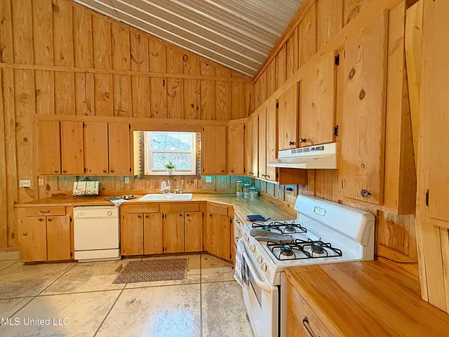 $188,000 | 1530 Highway 35, Carthage, MS 39051