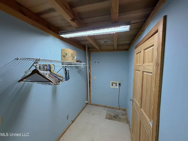 $188,000 | 1530 Highway 35, Carthage, MS 39051