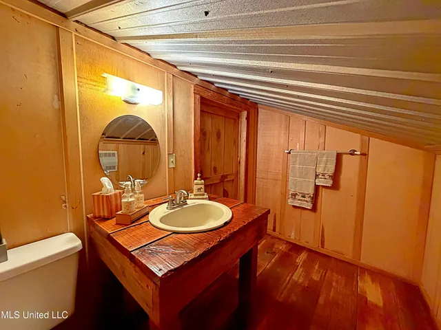 $188,000 | 1530 Highway 35, Carthage, MS 39051