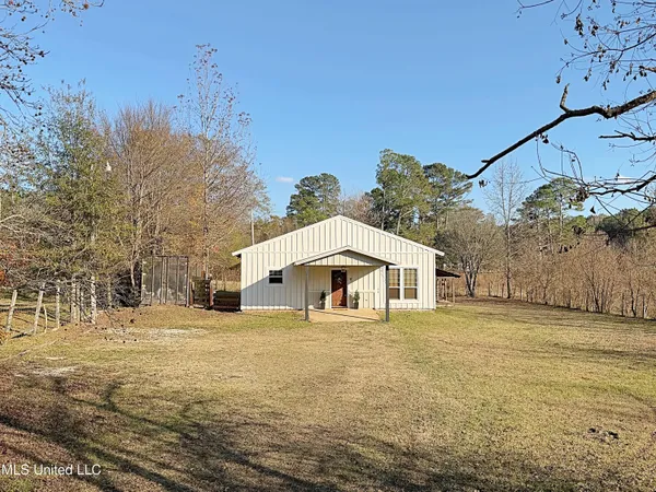$188,000 | 1530 Highway 35, Carthage, MS 39051