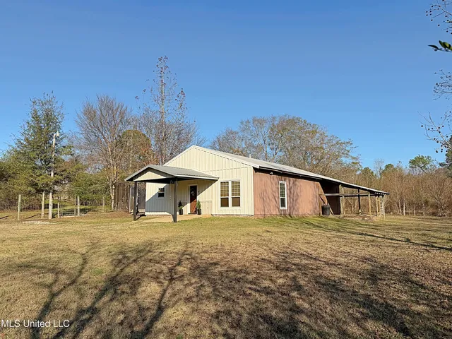 $188,000 | 1530 Highway 35, Carthage, MS 39051