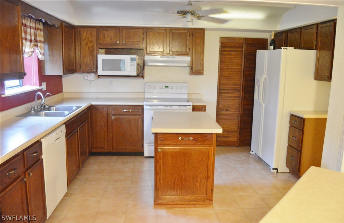 370 Trader Road LaBelle, FL 33935 - Photo 4 of 15 Gallery Image 4