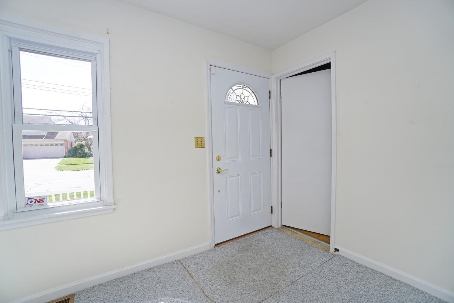 1041 Fuhrman Road Reading, OH 45215 - Photo 4 of 34 Gallery Image 4
