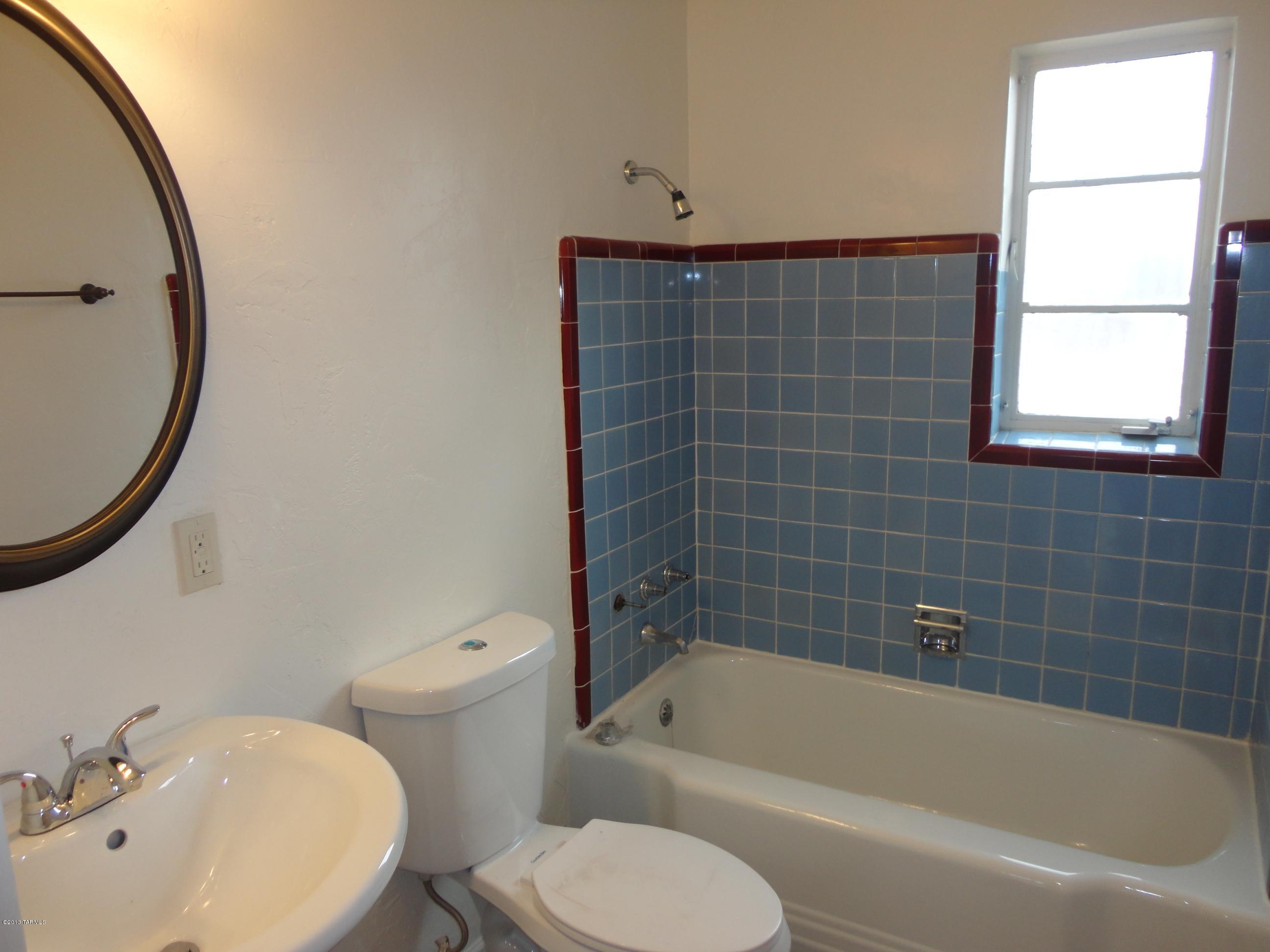 3233 East Silverlake Road Tucson, AZ 85713 - Photo 12 of 17 Gallery Image 12