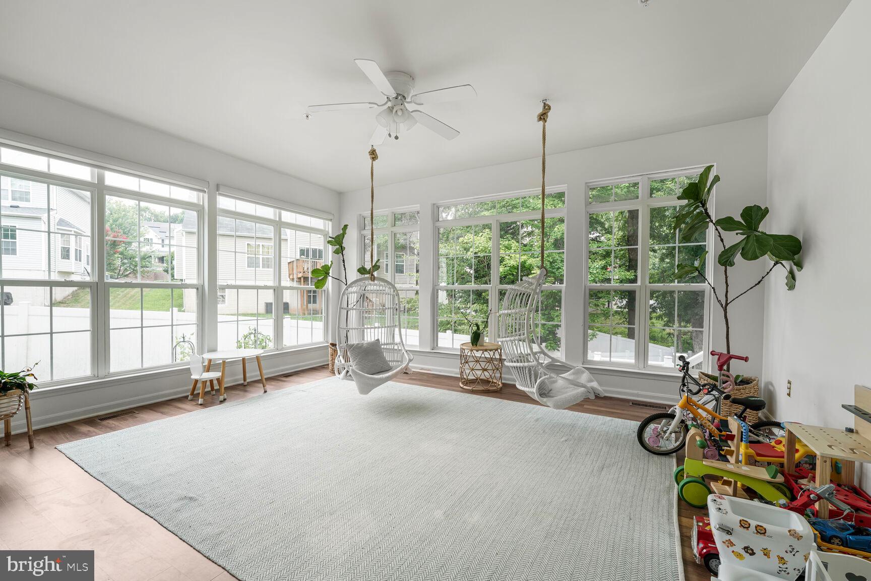 2604 Tree View Way Fort Washington, MD 20744 - Photo 21 of 50 a very nice looking room with a large window