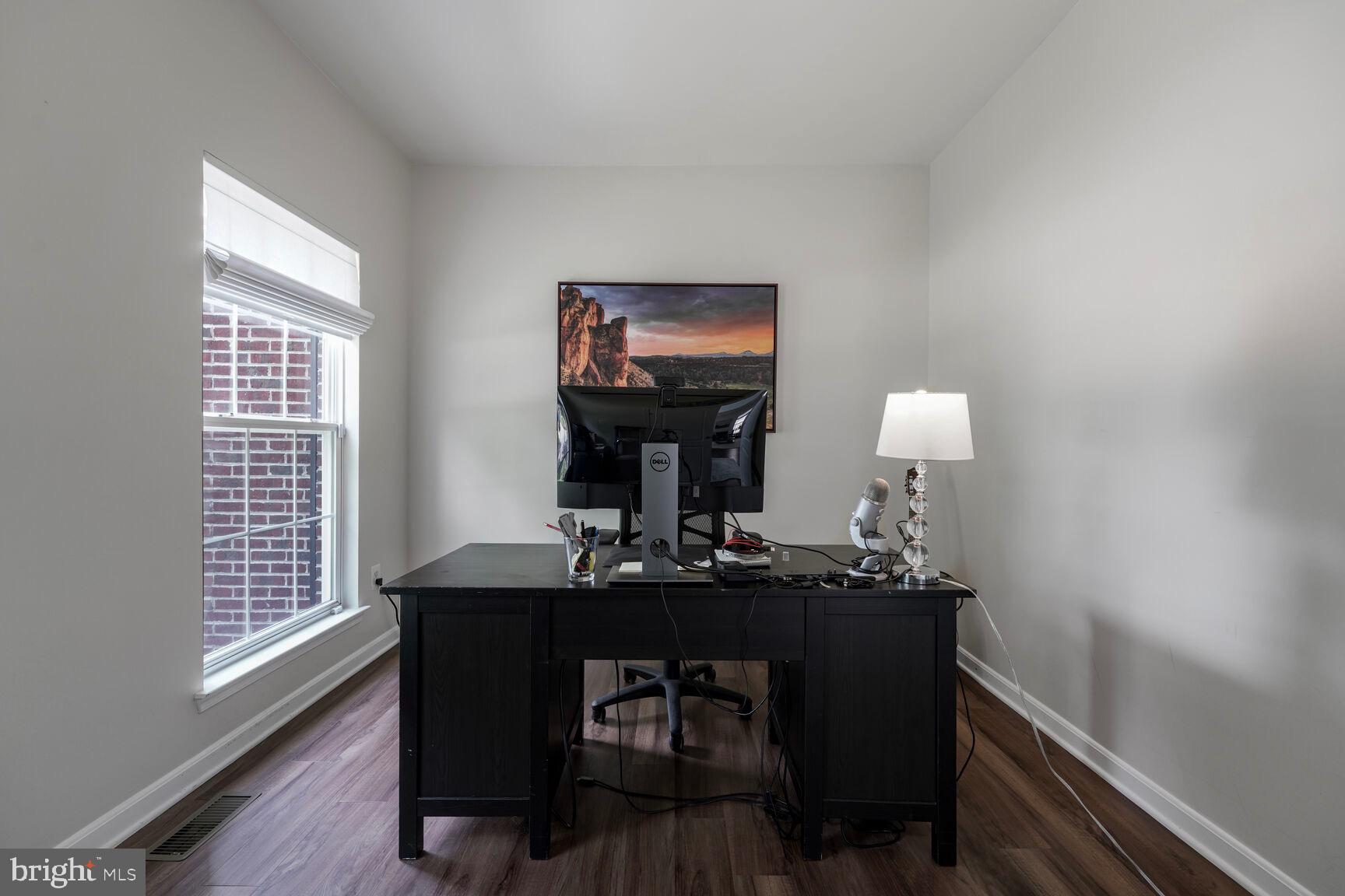 2604 Tree View Way Fort Washington, MD 20744 - Photo 22 of 50 a view of a workspace with furniture