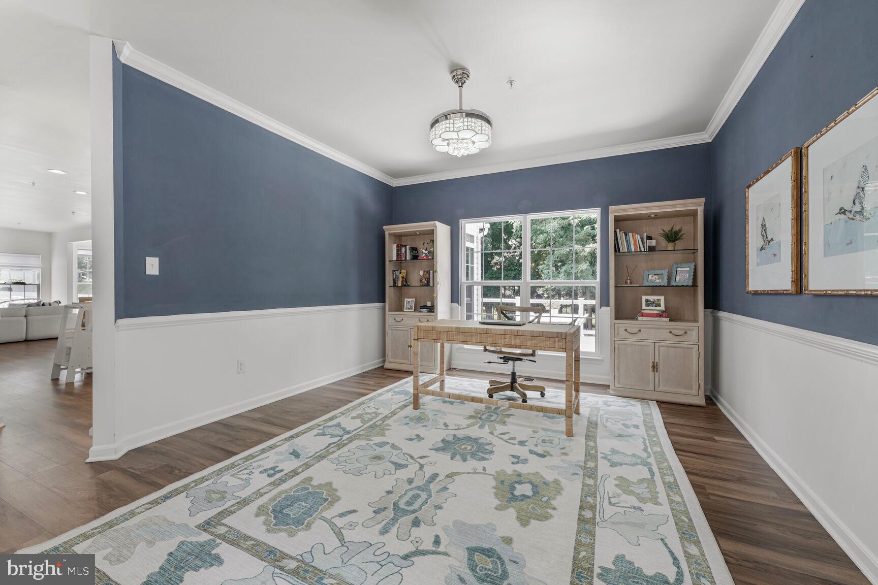 2604 Tree View Way Fort Washington, MD 20744 - Photo 9 of 50 a view of a hallway with furniture and windows
