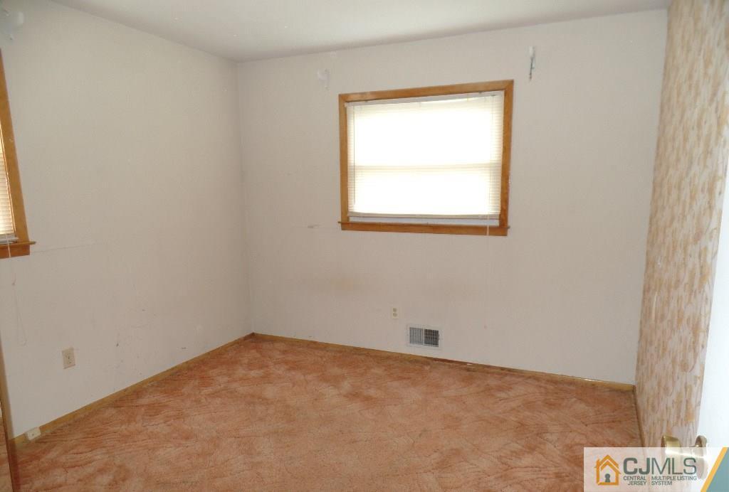 25 Owens Road Old Bridge, NJ 08857 - Photo 5 of 7 Gallery Image 5