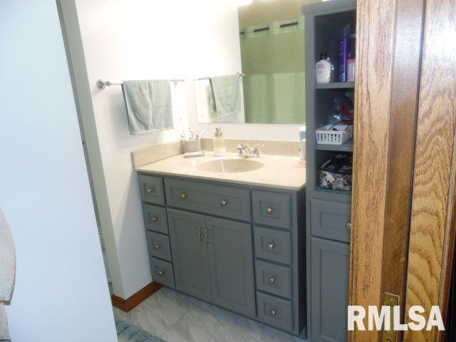 14965 North Prichard Road Lewistown, IL 61542 - Photo 13 of 53 Gallery Image 13