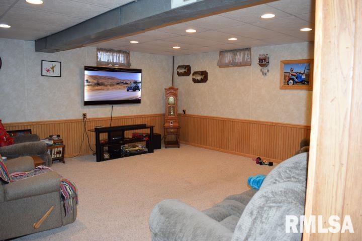 14965 North Prichard Road Lewistown, IL 61542 - Photo 19 of 53 Gallery Image 19