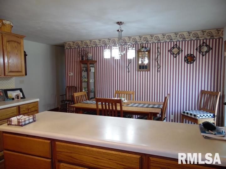 14965 North Prichard Road Lewistown, IL 61542 - Photo 5 of 53 Gallery Image 5