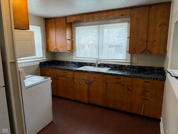 $194,900 | 329 Avon Avenue, Plainfield, IN 46168