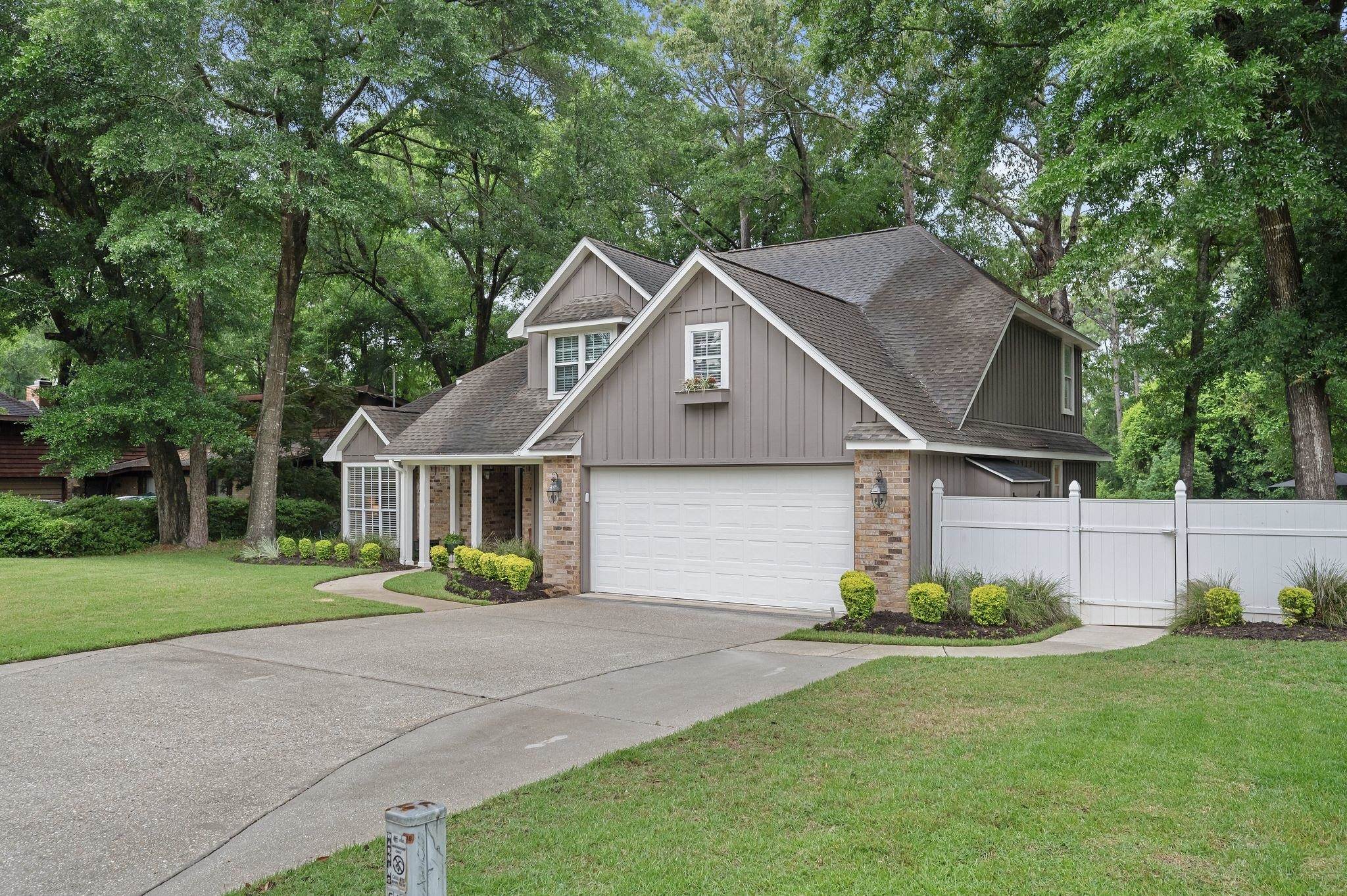 510 Ridgewood Drive Daphne, AL 36526 - Photo 3 of 51 Front Of Structure