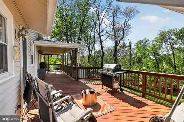 $350,000 | 944 Highridge Road, Front Royal, VA 22630