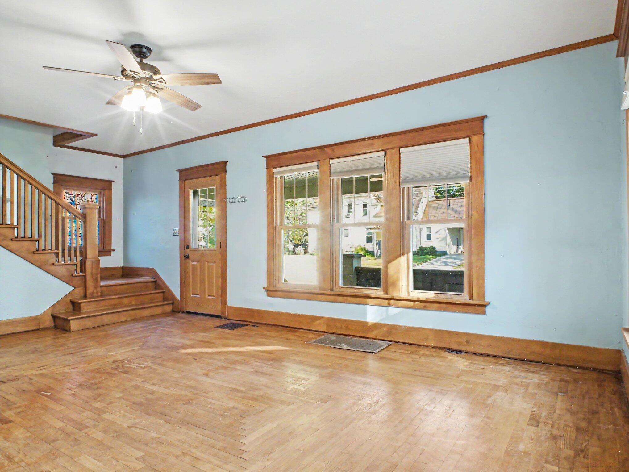 208 Walnut Street Alma, MI 48801 - Photo 4 of 25 025_file_4058