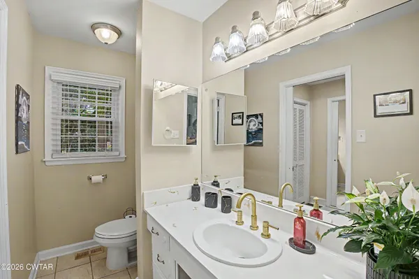 $367,000 | 40 Manor Road, Jackson, TN 38305