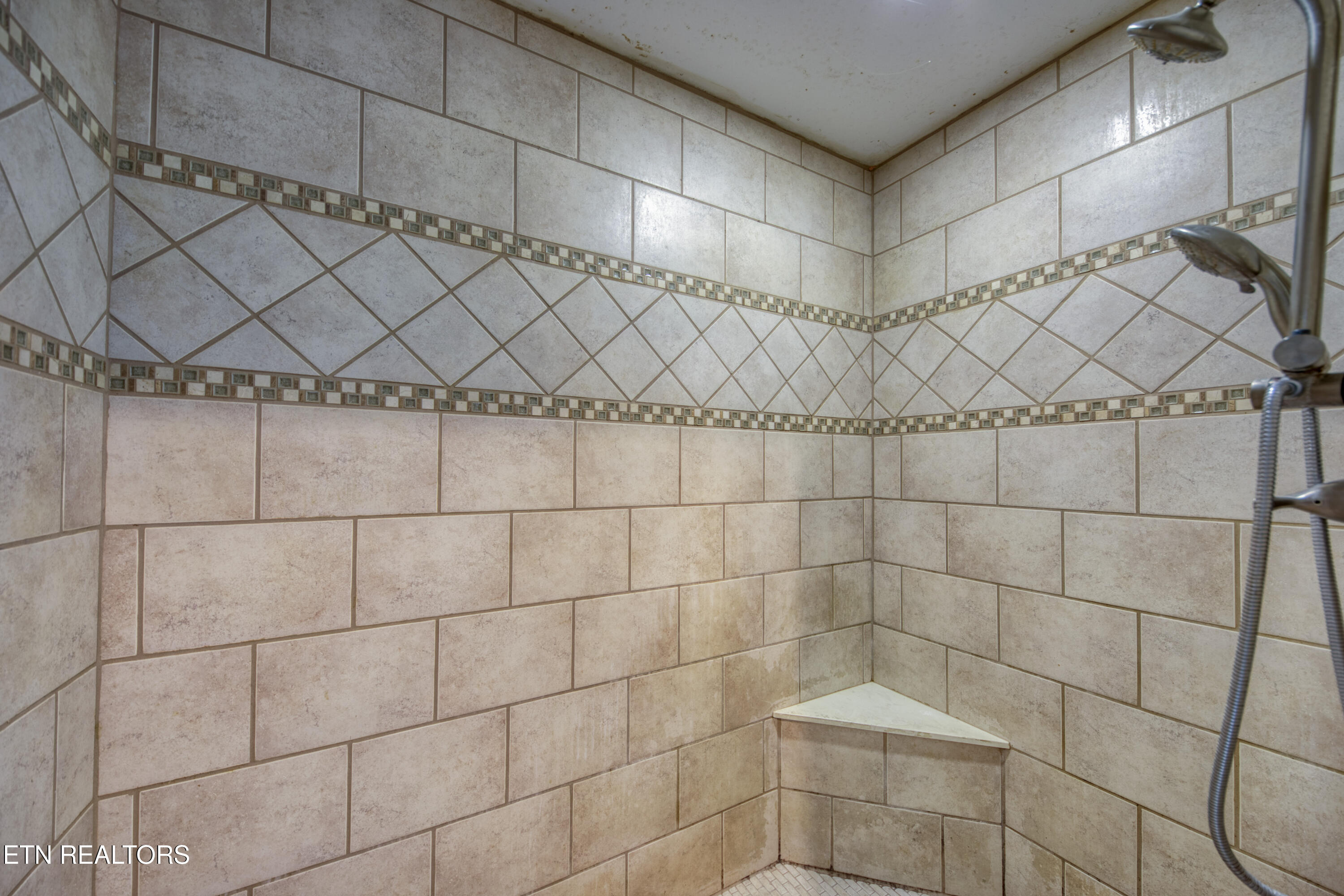 307 Anglers Cove Road Kingston, TN 37763 - Photo 26 of 44 0H3A9614_51_Original