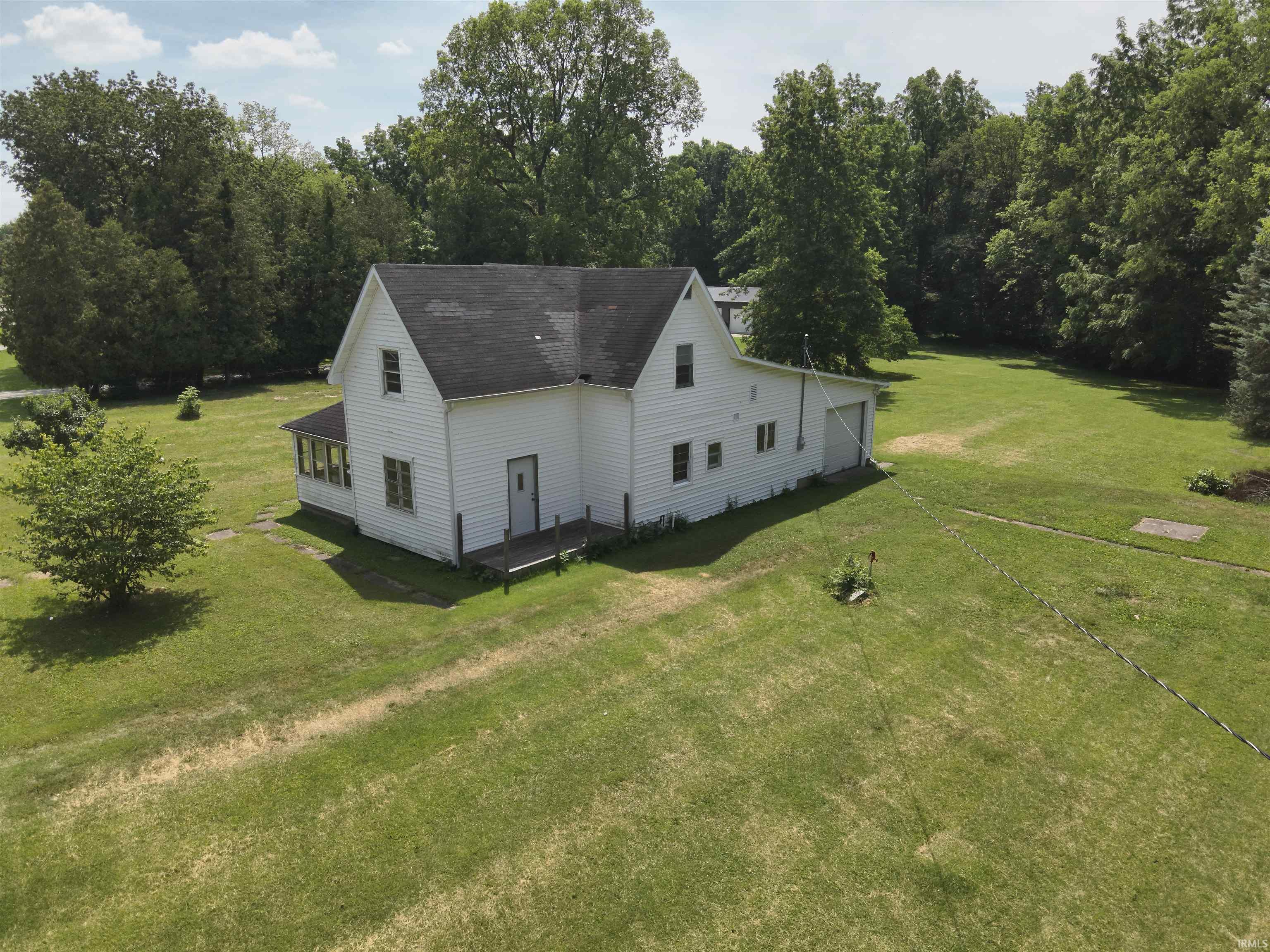 1830 East Old Kokomo Road Marion, IN 46953 - Photo 2 of 13