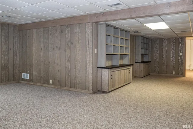 $499,900 | 409 East Woodridge Drive, Bloomington, IN 47408