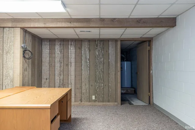 $499,900 | 409 East Woodridge Drive, Bloomington, IN 47408