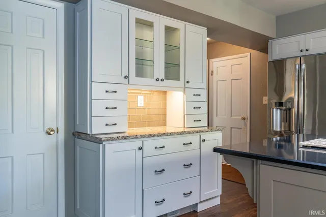 $499,900 | 409 East Woodridge Drive, Bloomington, IN 47408