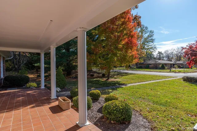 $499,900 | 409 East Woodridge Drive, Bloomington, IN 47408