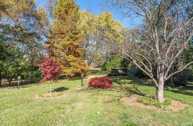 $499,900 | 409 East Woodridge Drive, Bloomington, IN 47408