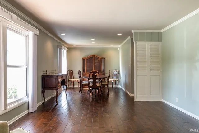 $499,900 | 409 East Woodridge Drive, Bloomington, IN 47408