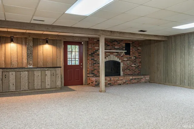 $499,900 | 409 East Woodridge Drive, Bloomington, IN 47408