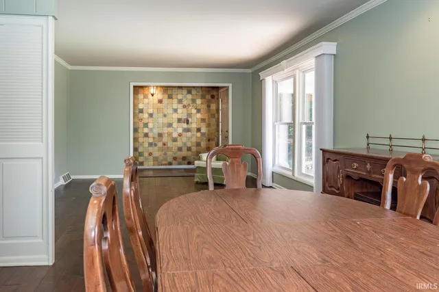 $499,900 | 409 East Woodridge Drive, Bloomington, IN 47408