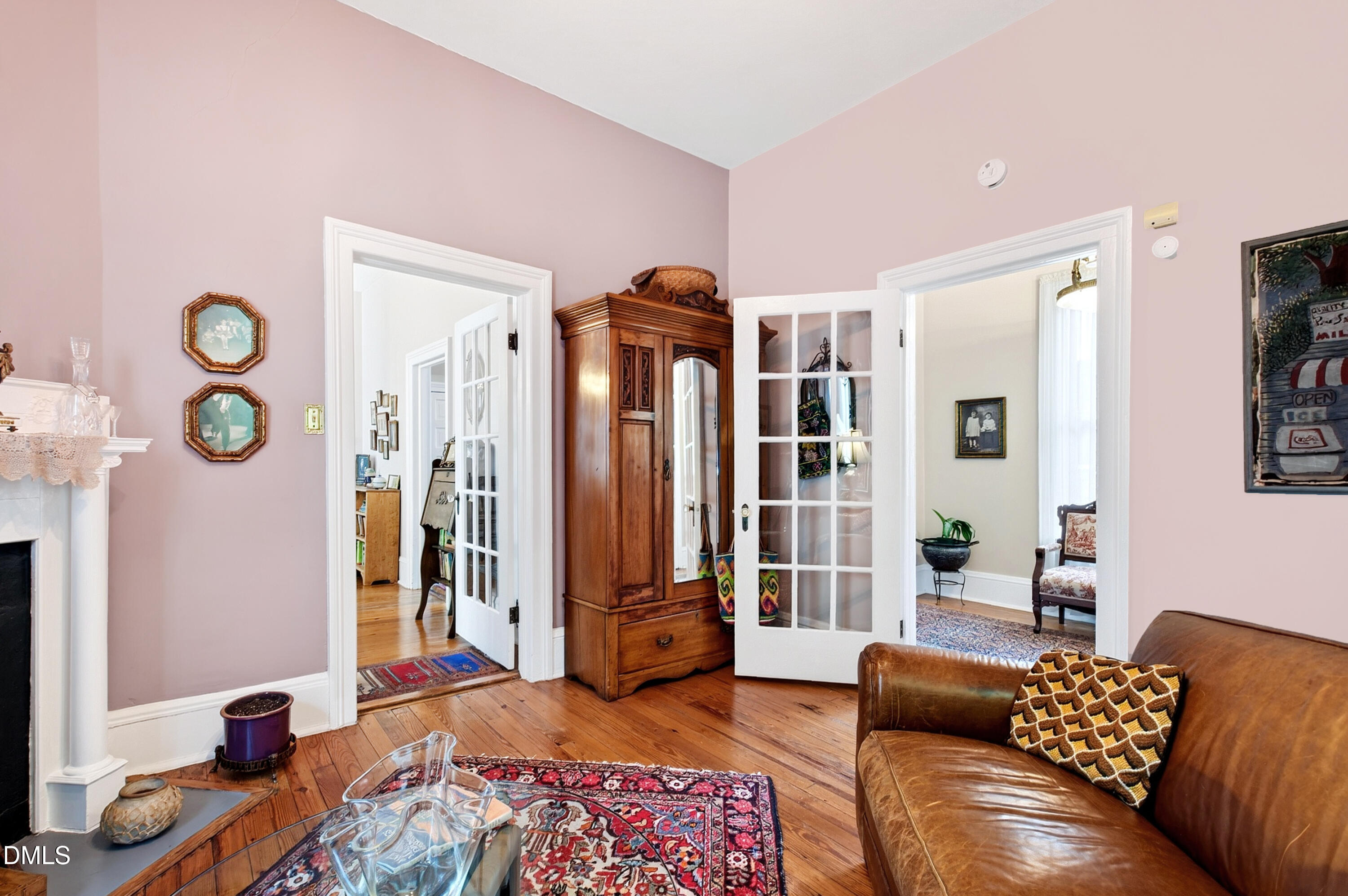124 North Bloodworth Street Raleigh, NC 27601 - Photo 10 of 61