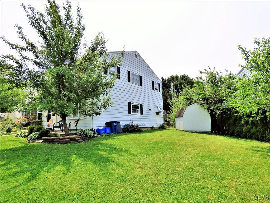 1559 Valley Road Bethlehem, PA 18018 - Photo 2 of 17 Gallery Image 2