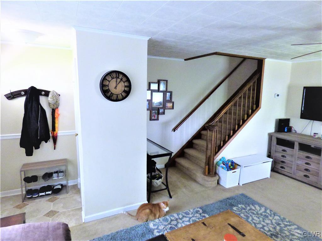 1559 Valley Road Bethlehem, PA 18018 - Photo 5 of 17 Gallery Image 5