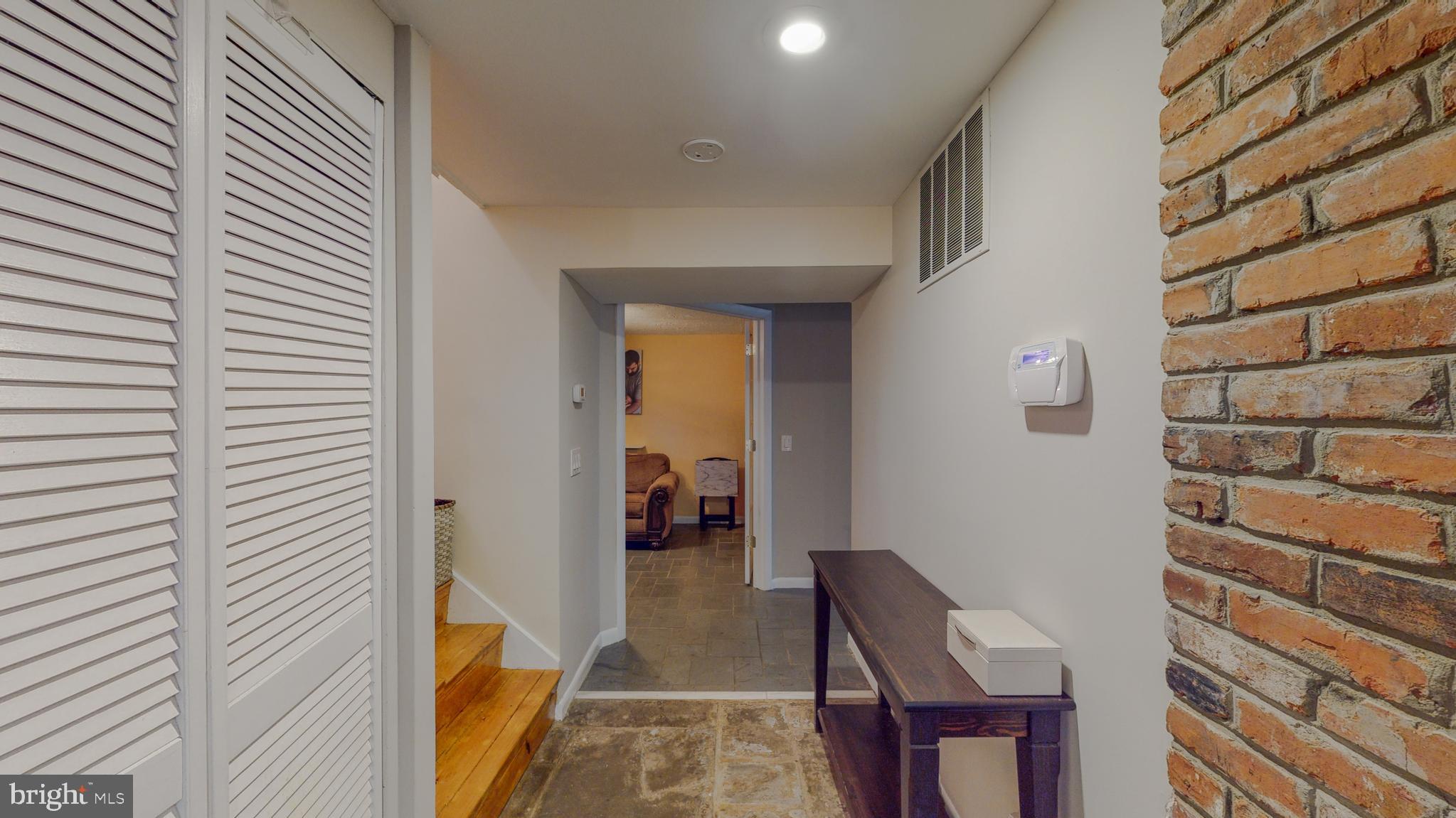18815 Brooke Road Sandy Spring, MD 20860 - Photo 3 of 49 Gallery Image 3
