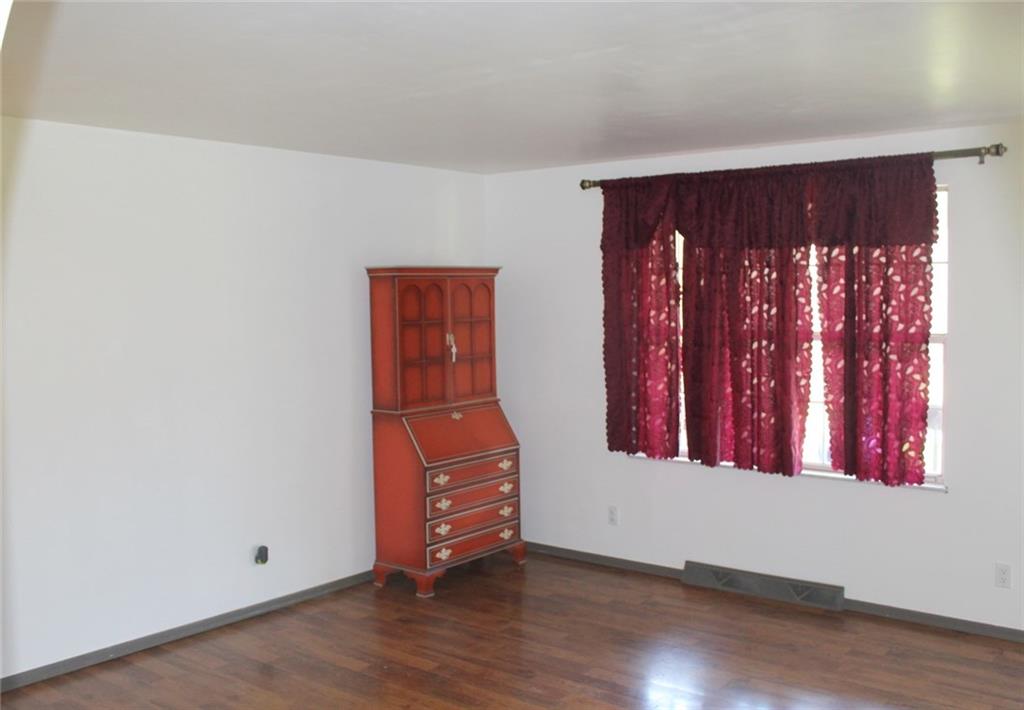 185 Davis Road Butler, PA 16002 - Photo 9 of 19 Gallery Image 9