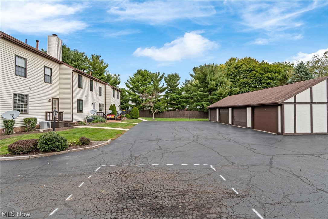 6672 Hills And Dales Road Northwest Canton, OH 44708 - Photo 25 of 27 Gallery Image 25