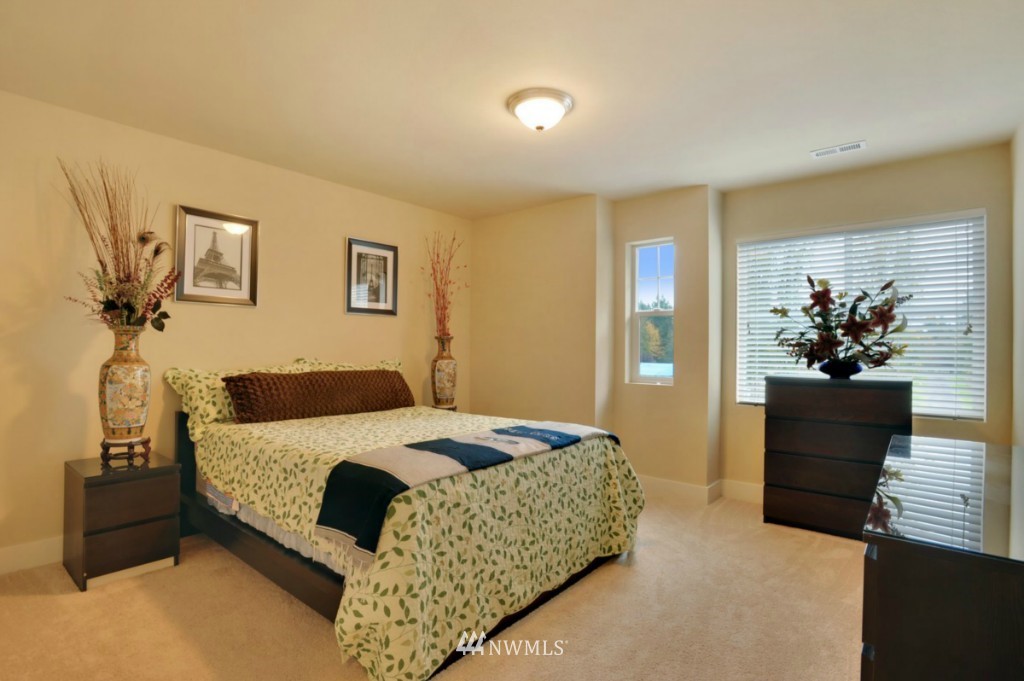 4910 Southeast 2nd Place Renton, WA 98059 - Photo 14 of 22